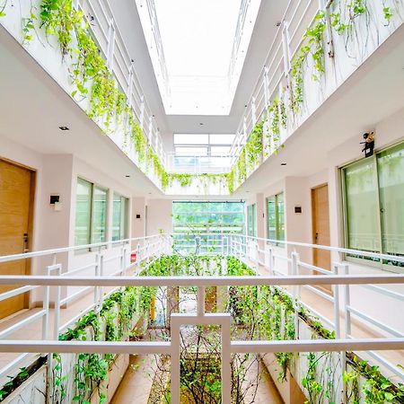 Legreen Suite Pejompongan Jakarta Eksteriør billede